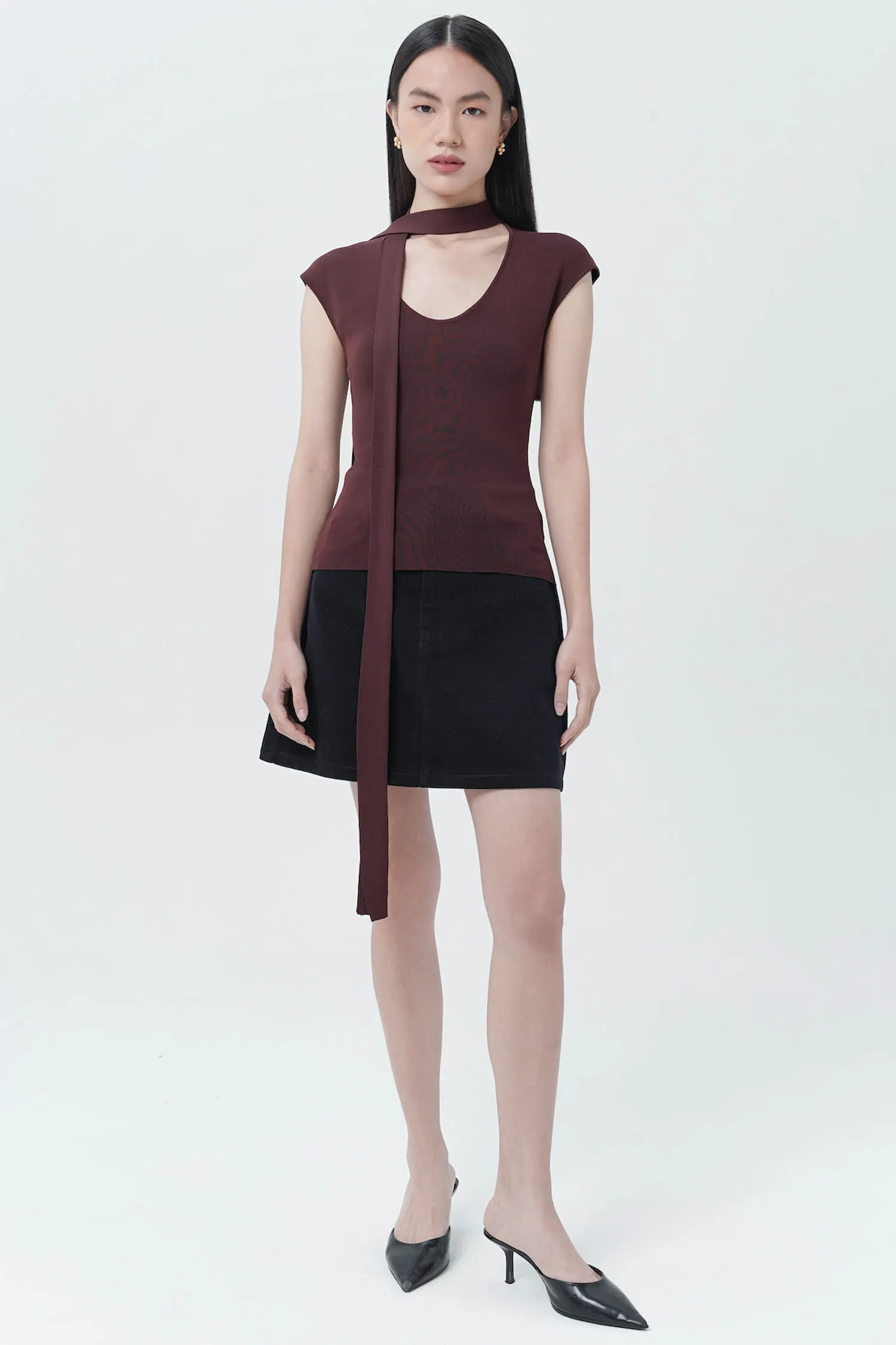 Arata Top In Brown